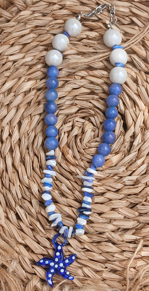 Collar azul
