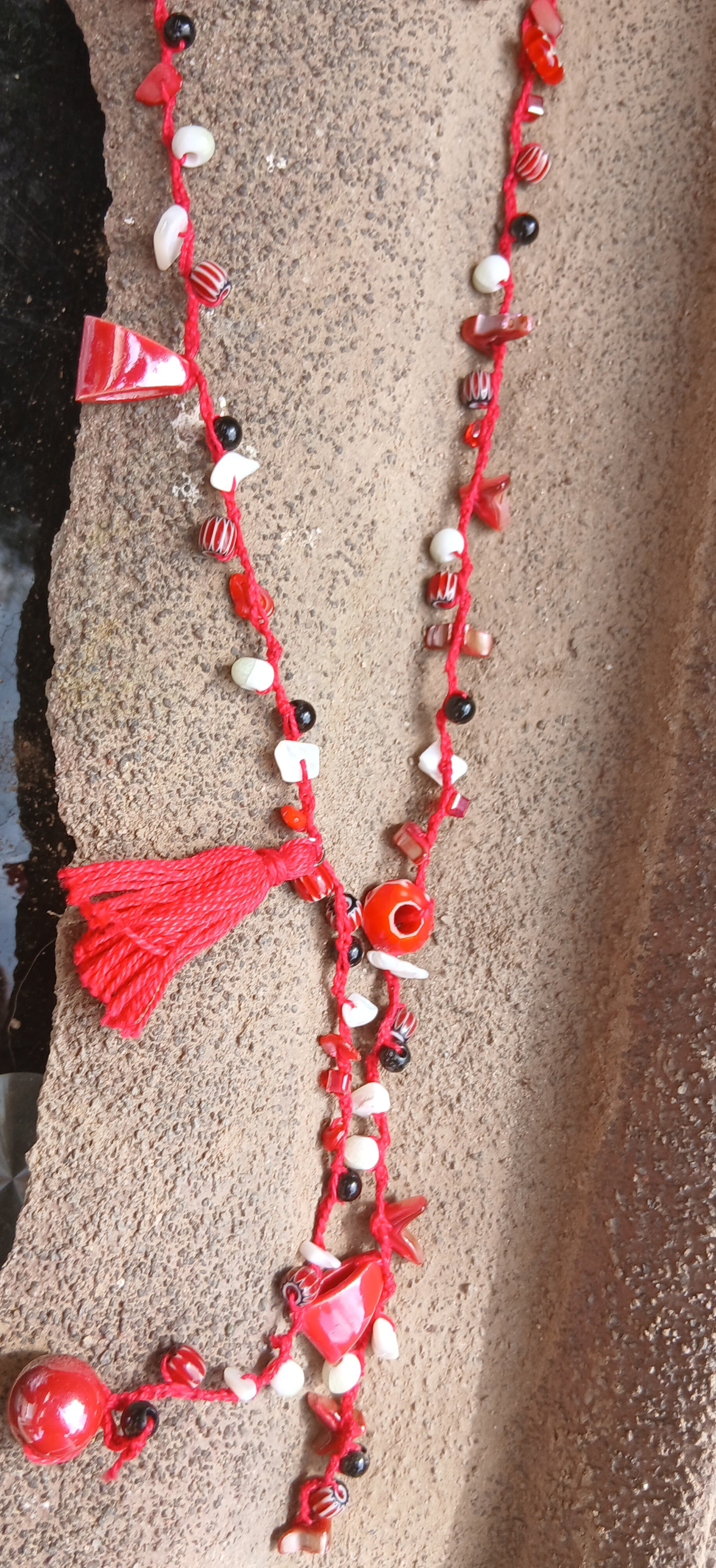 Collar largo de ganchillo